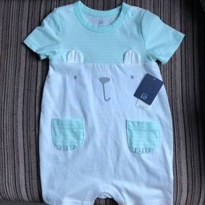 Gap baby onesies shorts one piece